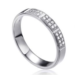 Alliance biseautée femme - Or blanc pavage diamants