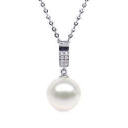 Pendentif moderne pavée de 8 diamants - Or blanc, perle douce blanche