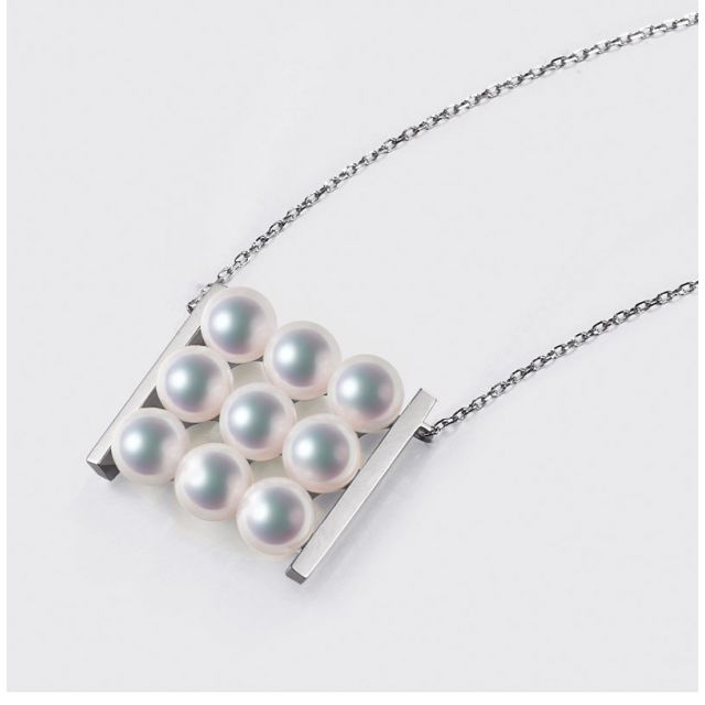 Pendentif 9 perles Akoya. Rails or blanc. Perles damier. Tezuka