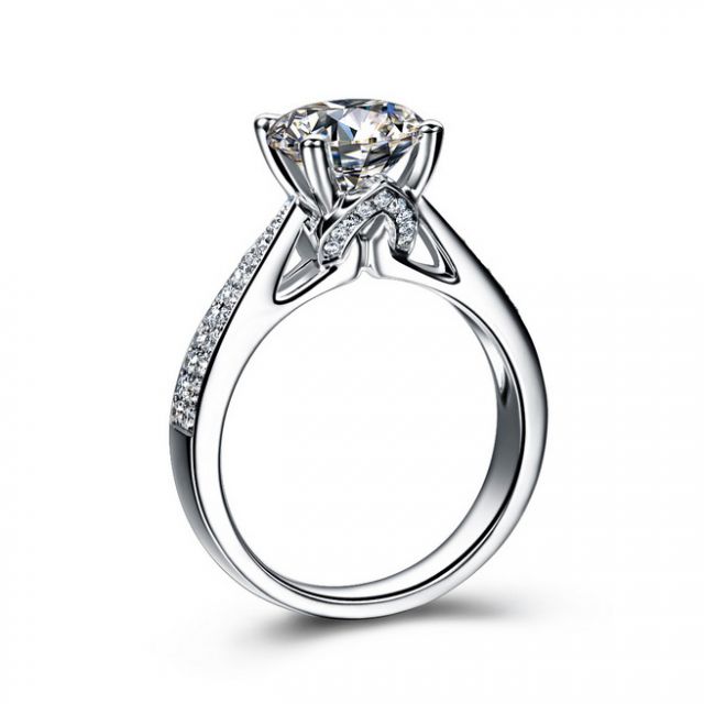 Bague de Fiancaille Lafayette - Solitaire épaulé Or Blanc, Diamant | Gemperles