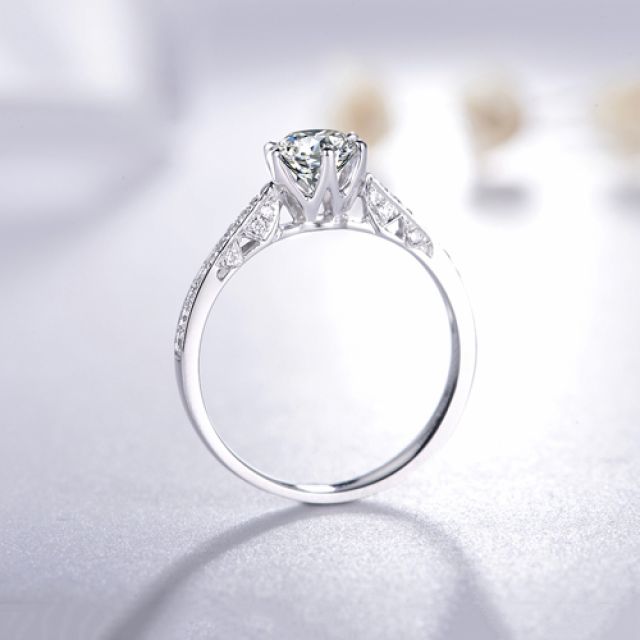 Bague de fiancailles - Diamant solitaire accompagné Or blanc - Koh-I-Noor