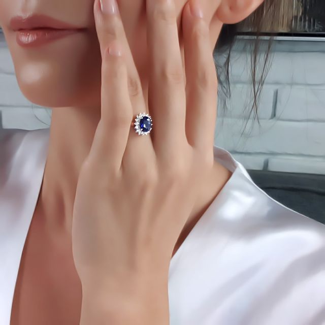 Bague Fleur de saphir, diamants Or blanc - Création florale classique