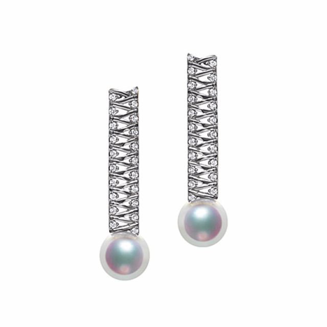 Boucle d oreille perle du Japon. Or blanc, diamant - Hatsune Miku