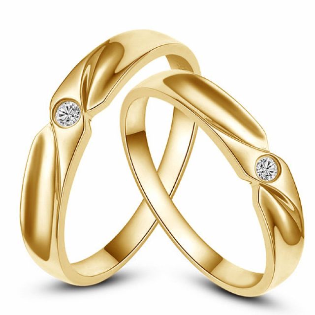 Alliance originale or jaune - Alliance Couple - Diamant