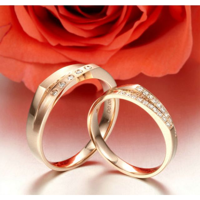 Alliances Homme et Femme en Or Rose 18cts et Diamants