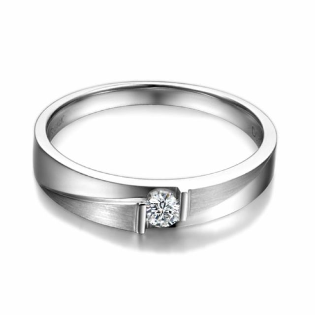 Alliance diamant sertissage demi clos - Métal platine - Femme