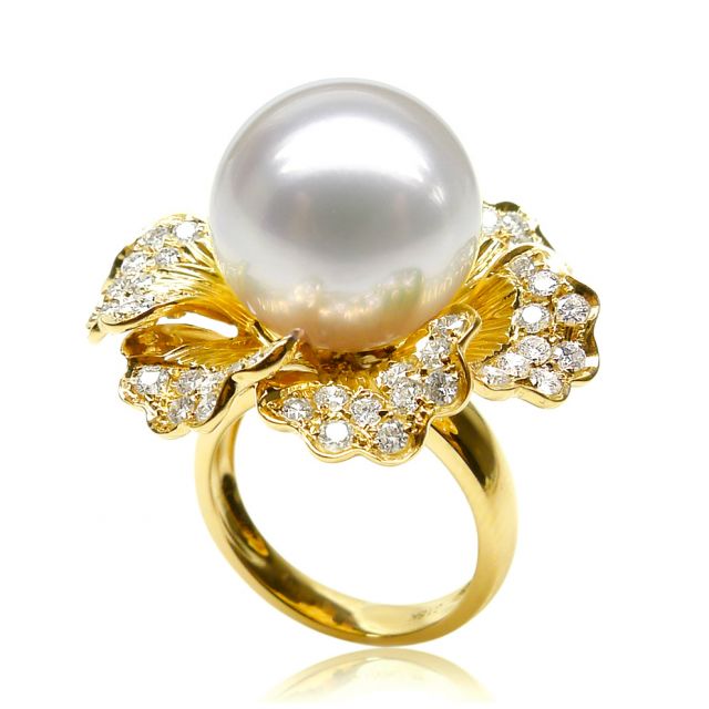 Bague perle d'Australie - Fleur or jaune pétales ajourées - Diamants