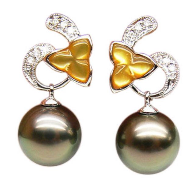 Boucles d'oreilles nacre doree - Perles de Tahiti - Or blanc, diamant