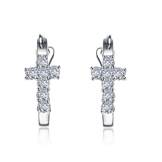 Boucles d'oreilles dormeuses religieuses. Croix diamants Or blanc 