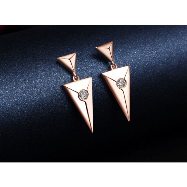 Pendants d'oreilles triangles Or rose. Diamants 0.10ct