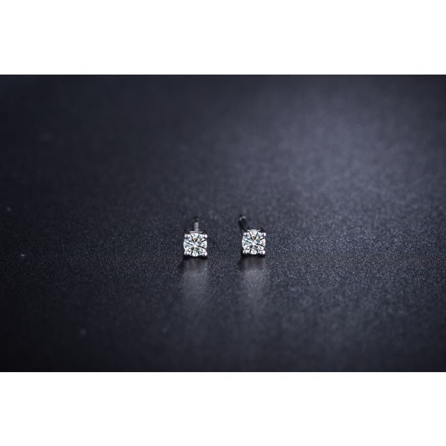 Puces diamants 0.20ct. Or blanc - Carat personnalisable