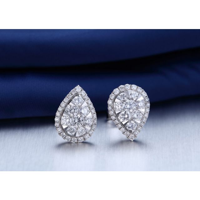 Boucles Oreilles goutte diamants. Or blanc 18cts. Diamants 0.40ct