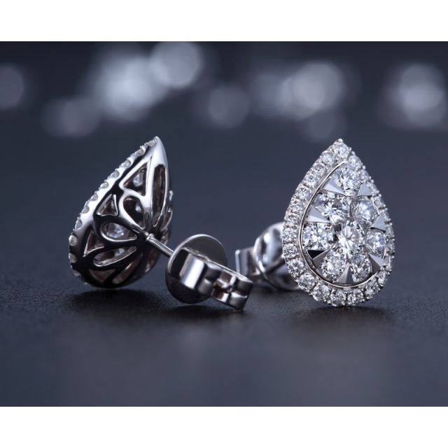 Boucles Oreilles goutte diamants. Or blanc 18cts. Diamants 0.40ct