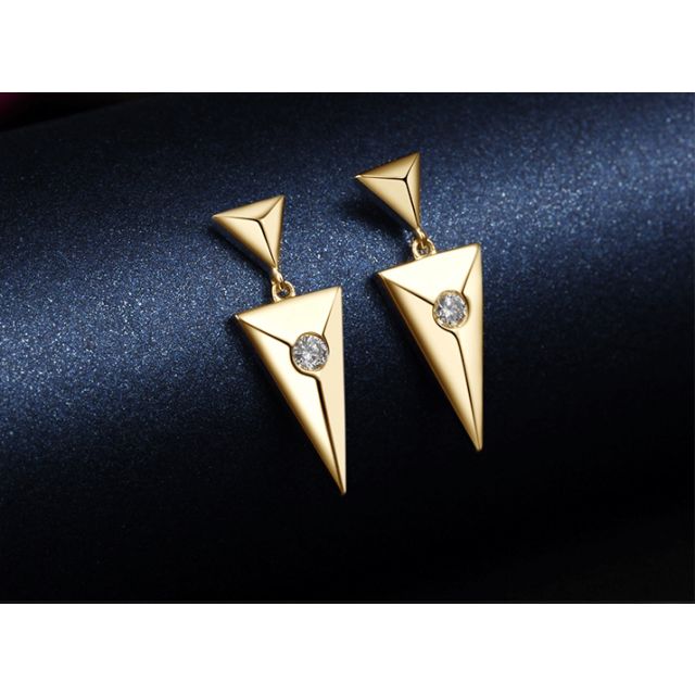 Pendants d'oreilles triangles Or jaune. Diamants 0.10ct