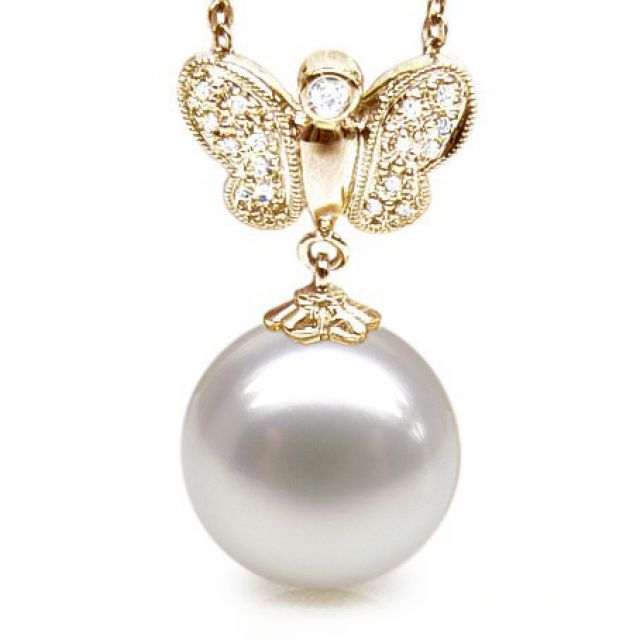 Pendentif papillon or jaune - Perle d'Australie blanche - Diamants