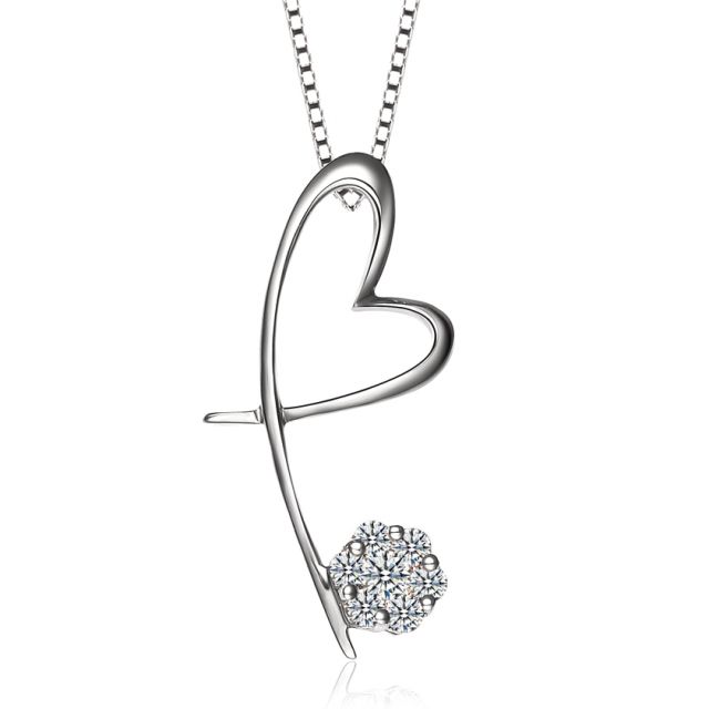 Pendentif coeur en papillon - Or blanc et diamants 0.15ct