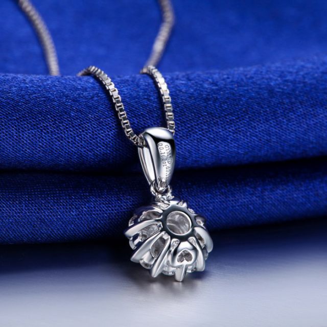 Pendentif Coeur Caillouté Or blanc et Diamants 0.33ct