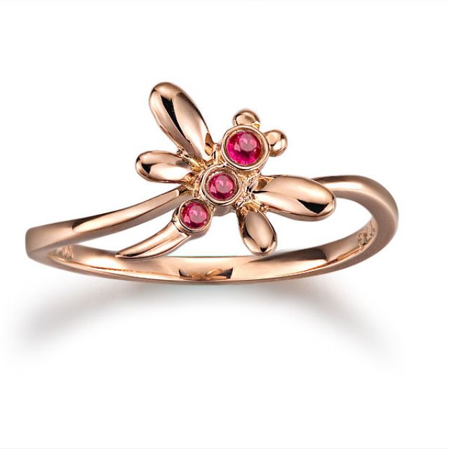 Bague libellule en or rose et rubis