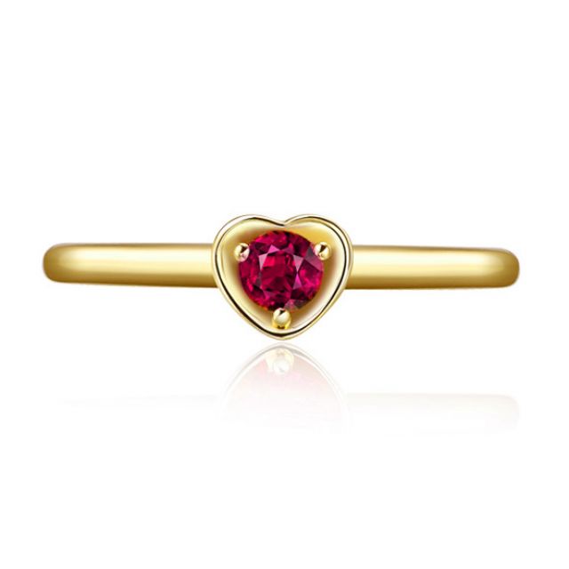 Bague rubis et or jaune - Monture en forme de coeur