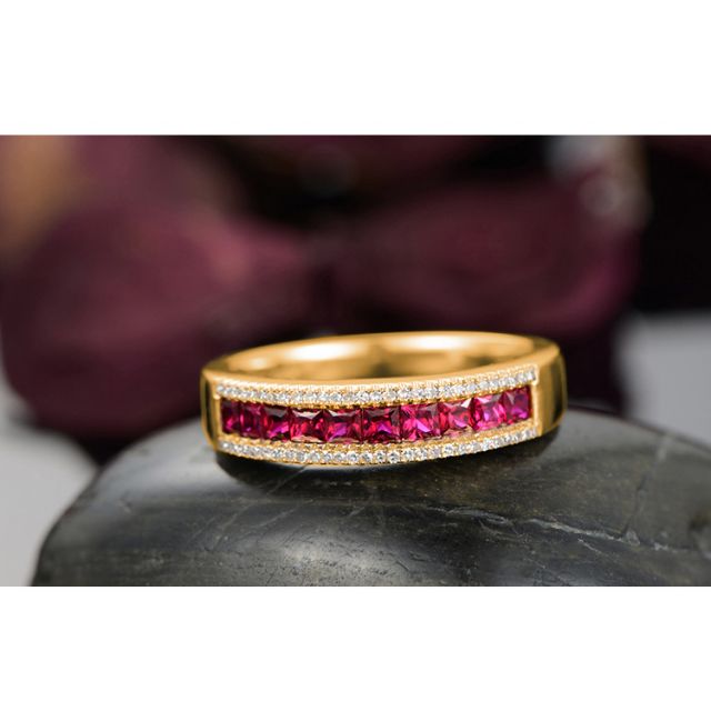 Bague rubis diamant or jaune - Lumière Érubescente