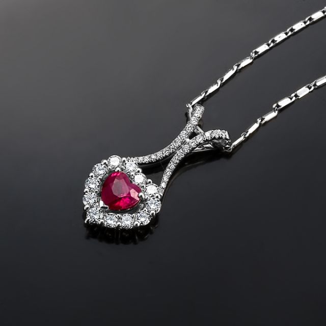 Pendentif coeur or blanc - Rubis et diamants en pendeloque