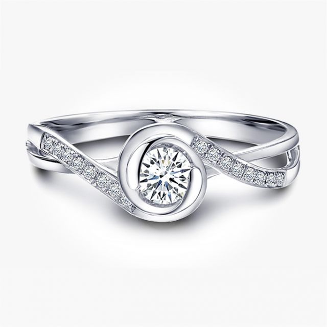 Bague Solitaire A Julie - Or Blanc & Diamants - Alfred de Musset | Gemperles