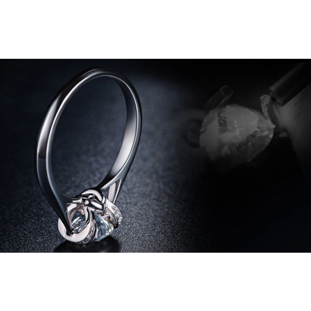 Diamants sertis - Or blanc 18 carats - Bague solitaire