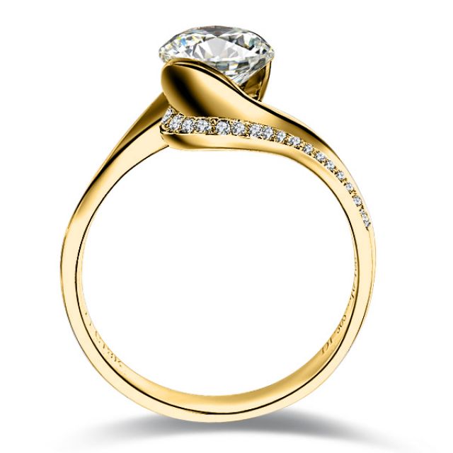 Diamants 0.57ct sur Solitaire Bague Or Jaune - A Une Madone | Gemperles