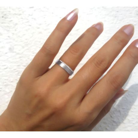 Alliance Clizia - Or Blanc Brossé 18cts pour Femme - Liseré de 19 Diamants | Gemperles