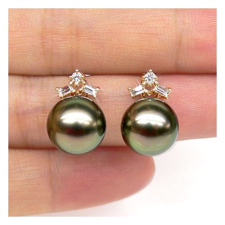 Boucles oreilles perles Tahiti - Or jaune - Diamants ronds, émeraudes