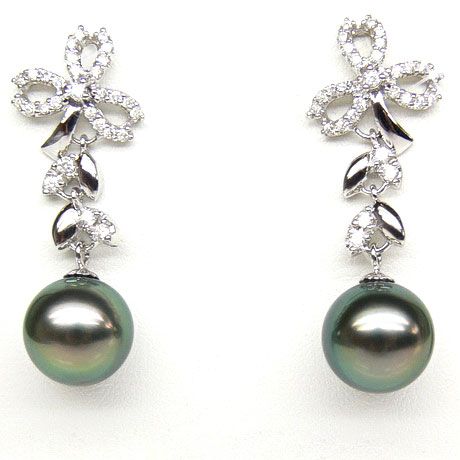 Boucles oreilles or blanc - Perles de Tahiti - Diamants - Composition florale