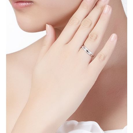 Alliance Femme. Platine. Diamants 0.11ct