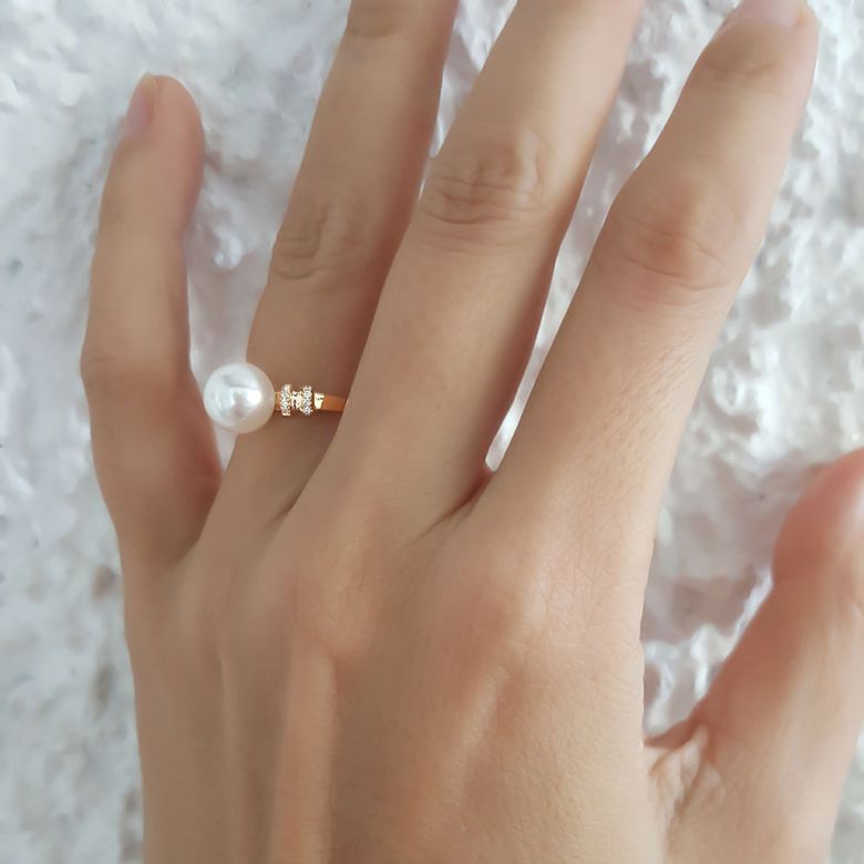 Bague moderne femme en or jaune - Perle eau douce blanche - Diamants - 5