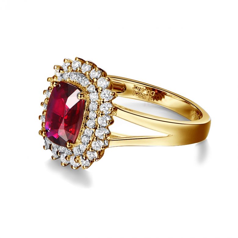 Bague rubis sertie d'une double rangée de diamants. Or jaune - 7