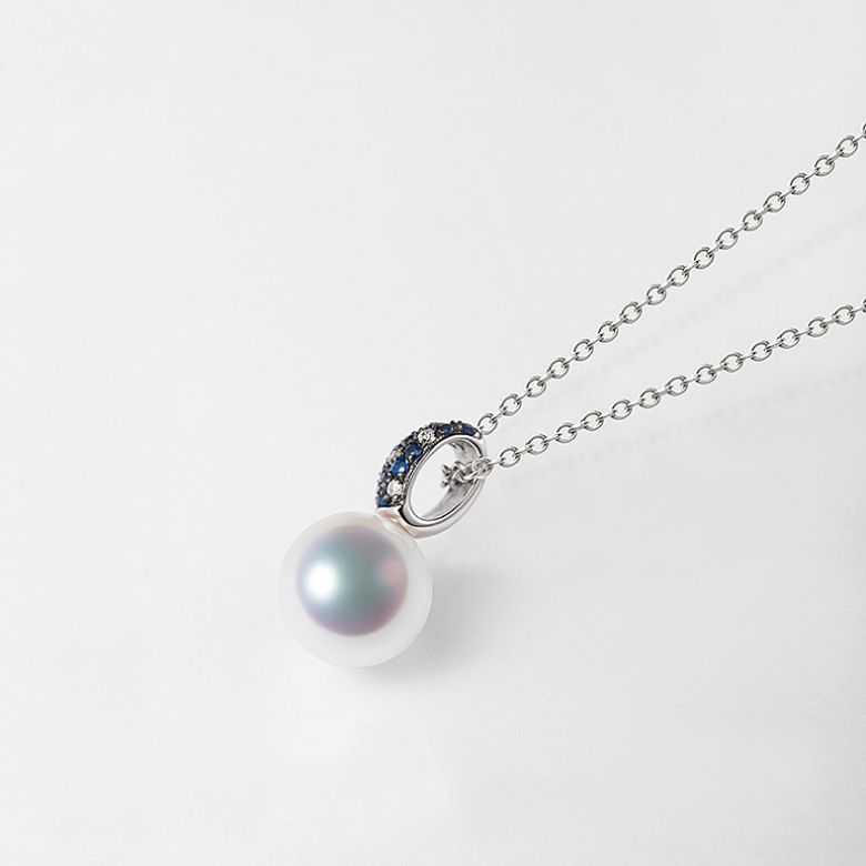 Pendentif Kino, Perle Akoya Japon. Or blanc, diamants et saphirs - 5