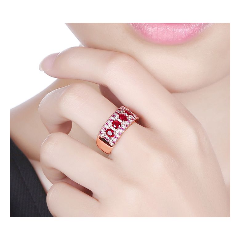 Bague Orientale à Paris. Or rose, Rubis et diamants - 3