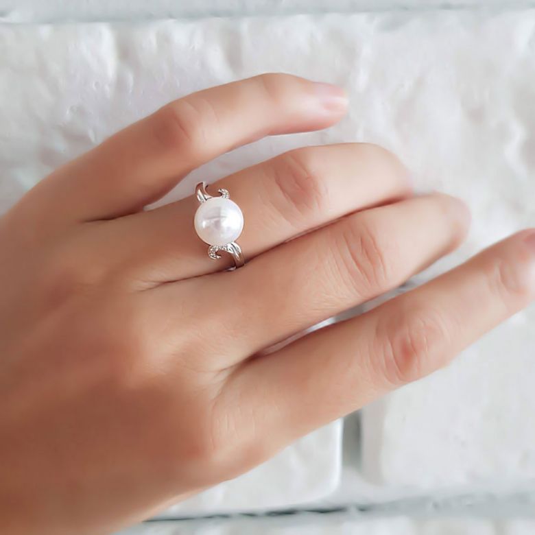 Bague note de musique - Perle de culture blanche, or blanc diamants - 6