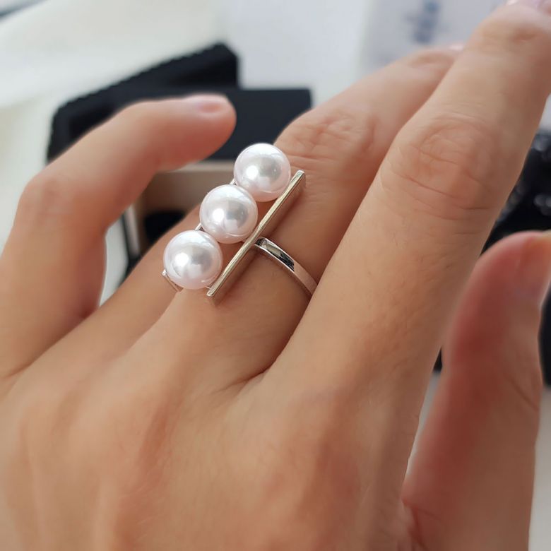 Bague 3 perles Akoya alignées et or blanc 18 carats - 11