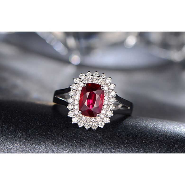 Bague rubis sertie d'une double rangée de diamants. Or blanc - 3
