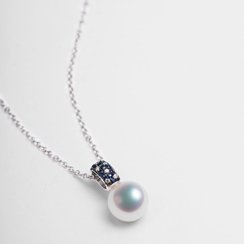 Pendentif Kino, Perle Akoya Japon. Or blanc, diamants et saphirs - 4