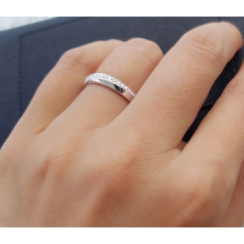 Alliance Femme platine, diamants. Ondulation - 10