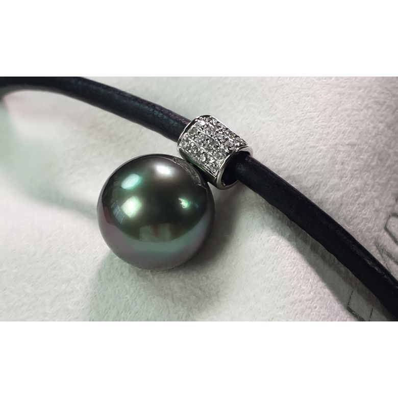 Collier pendentif Perle de Tahiti . Cordon cuir, or blanc, diamants - 2