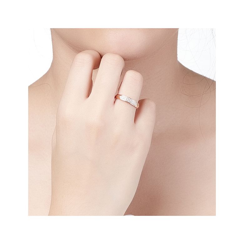 Alliance biseautée pour elle. Or rose, diamants pavés | Louise - 3