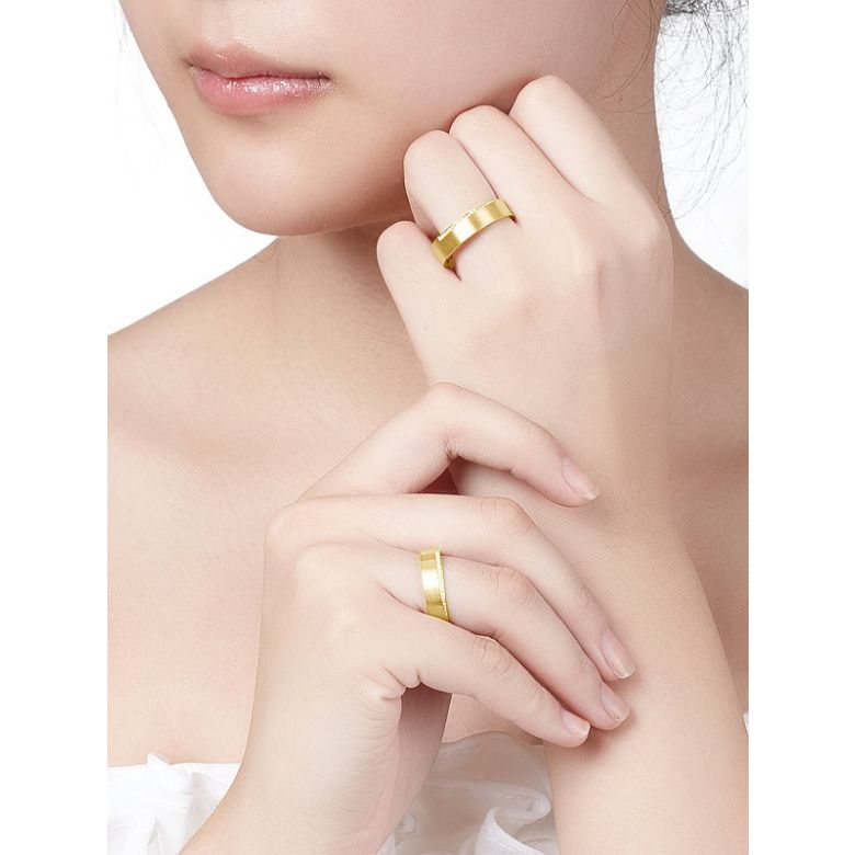 Alliances Couple. Or jaune. Diamants 0.120ct - 2