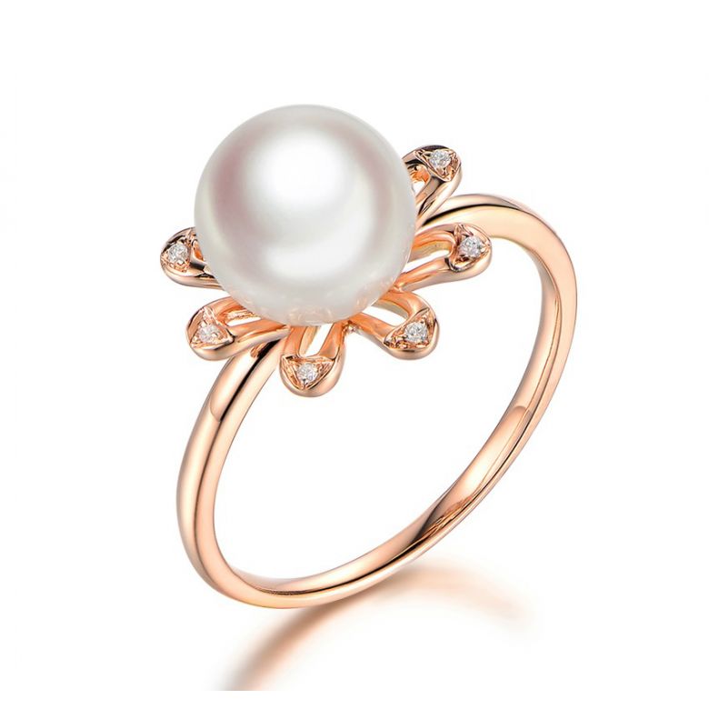Bague fleur des neiges. Or rose, pétales de diamants - 1