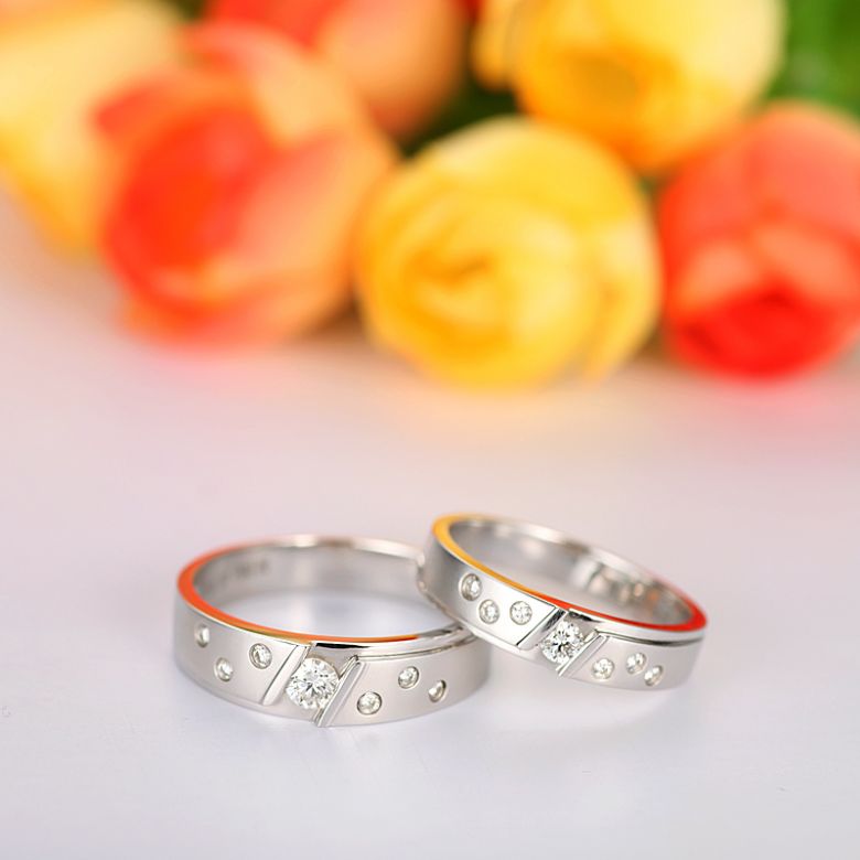 Bagues alliances constellations diamantées - En or blanc 18cts - Duo - 4