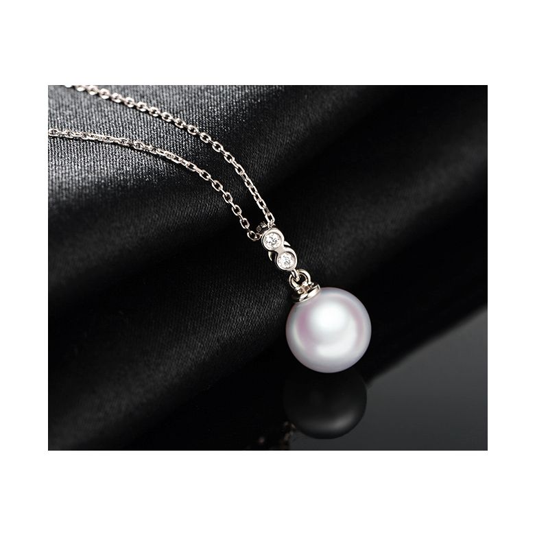 Pendentif perle Akoya 8/8.5mm. Or blanc, sertis 2 diamants - 2