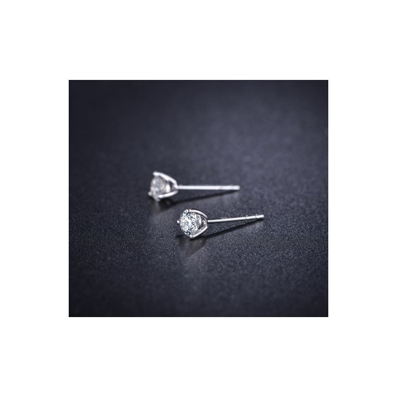 Puces diamants 0.10ct. Or blanc. Carat personnalisable - 5