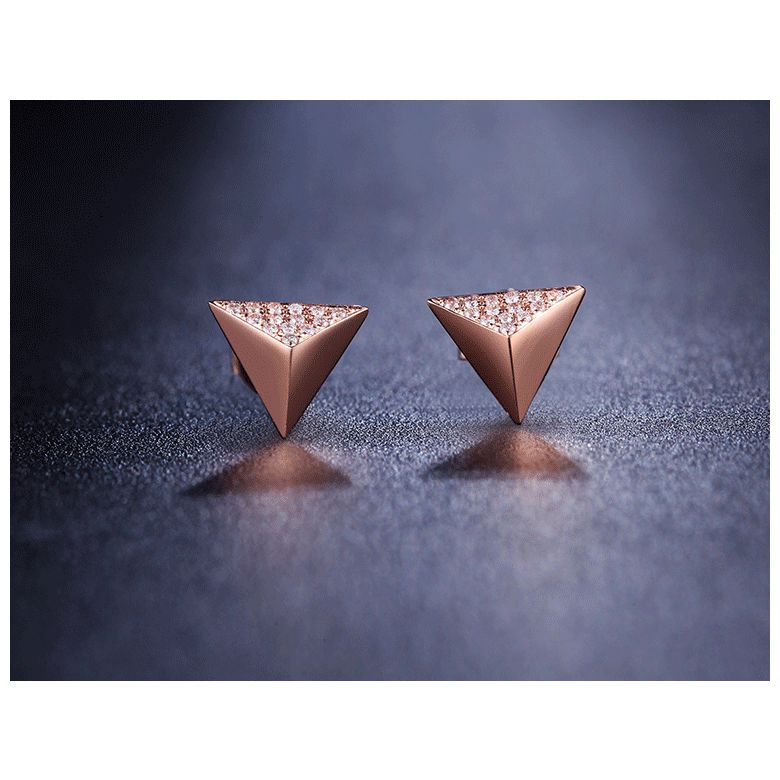 Boucles oreilles clous forme pyramidale. Or rose, diamants - 3