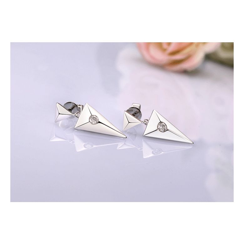 Pendants d'oreilles triangles Or blanc. Diamants 0.10ct - 6